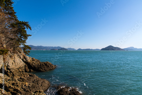 Fototapeta Naklejka Na Ścianę i Meble -  sea and island on a sunny day