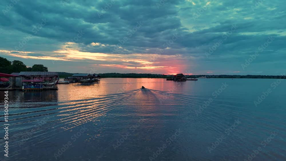 amanecer sobre el rio