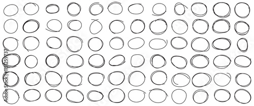 Circle line sketch icon in hand drawn style. Circular scribble doodle vector illustration on isolated background. Pencil or pen bubble sign business concept.