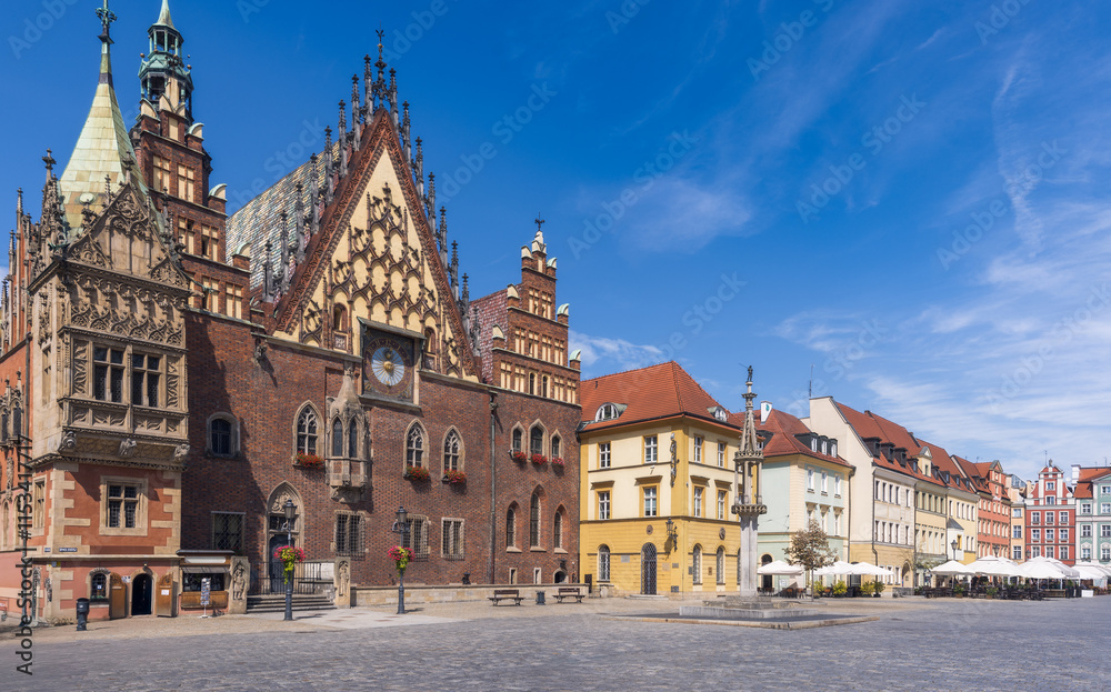 Fototapeta premium Exploring Historical Beauty of Old Town Hall in Wroclaw, Poland
