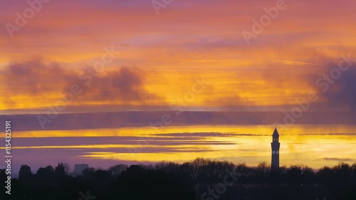 Birmingham University Clock Tower Sunset.
Time lapse shot of a sunset sky behind the Joseph Chamberlain Memorial Clock Tower at Birmingham University.