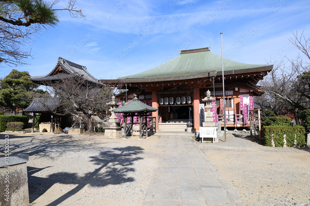 A Japanese temple : a scene of the precincts of Kumeda-dera Temple in Kishiwada City in Osaka Prefecture A Japanese temple : a scene of the precincts of Kumeda-dera Temple in Kishiwada City in Osaka Prefecture