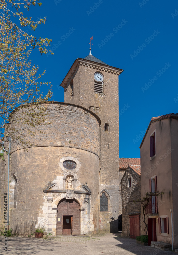 Fototapeta premium L'église Sainte-Eulalie de Sainte-Eulalie-de-Cernon, Aveyron, France