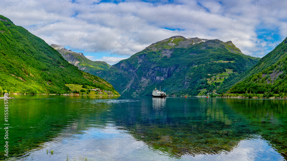 Der Geirangerfjord - ein Märchen in Norwegen Der Geirangerfjord - ein Märchen in Norwegen