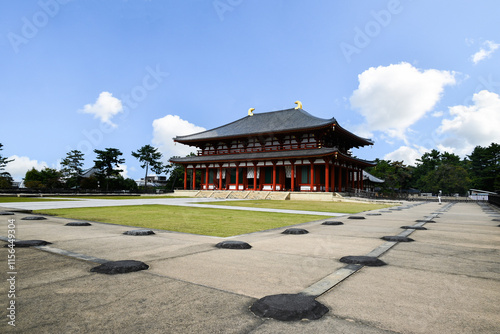 奈良の興福寺本殿 photo