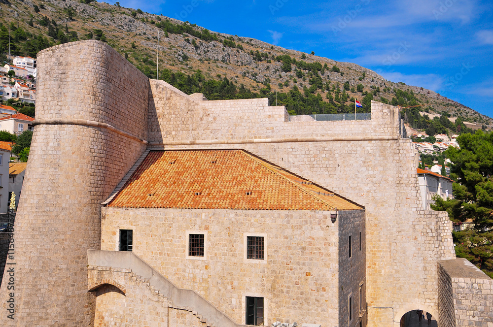 Fototapeta premium 城壁から眺めるドゥブロブニクのとても美しい風景