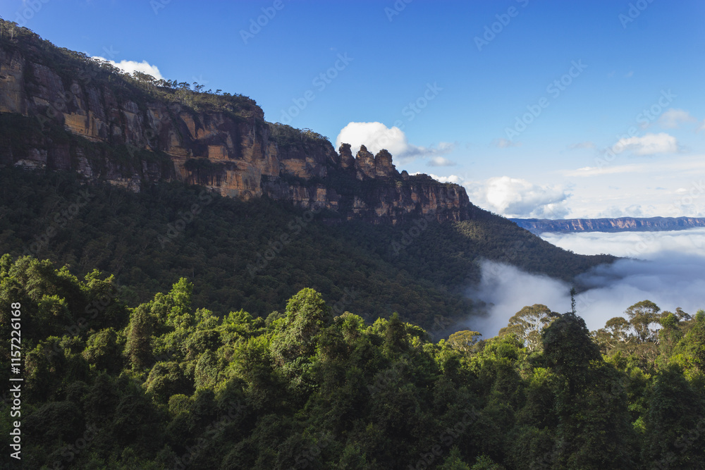Naklejka premium View surrounding the Three Sisters Mountain, Australia