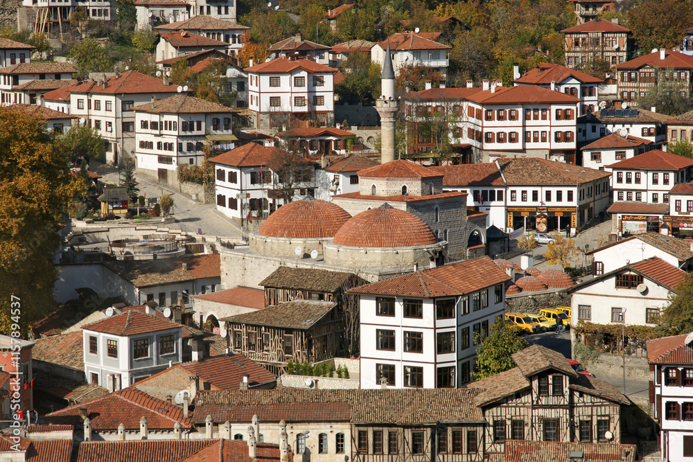 Obraz premium Safranbolu is one of the Ottoman cities of Turkey. The oldest surviving Ottoman houses are here. It is protected by UNESCO.