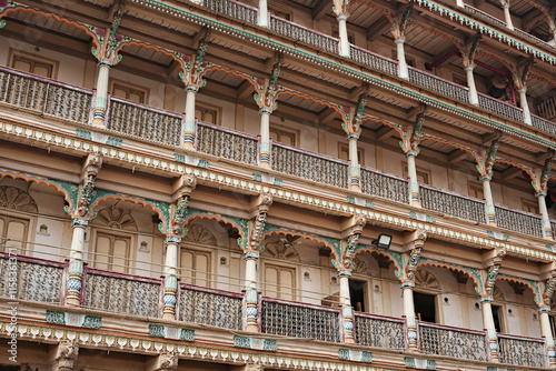 Obraz na płótnie A Spiritual Masterpiece: The Swaminarayan Temple in Ahmedabad w salonie