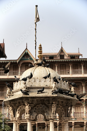 Obraz na płótnie A Spiritual Masterpiece: The Swaminarayan Temple in Ahmedabad w salonie