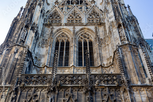 Obraz na płótnie Details from exterior of St. Stephen's Cathedral in Vienna w salonie