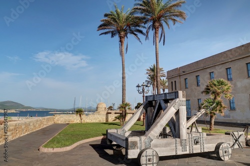 Fototapeta Naklejka Na Ścianę i Meble -  ville et port d'Alghero en Sardaigne, Italie