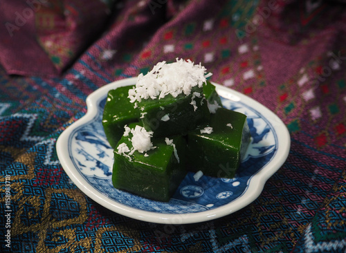 Nompiakpun Thai Pandan Jelly with Shredded Coconut 3