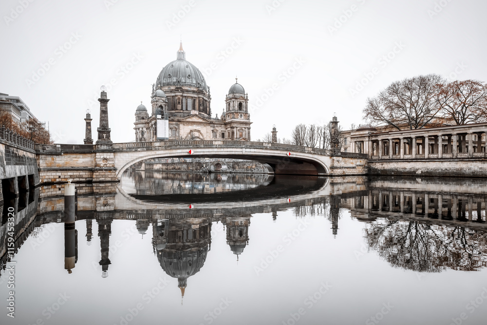 Fototapeta premium the reflected berlin cathedral, berlin