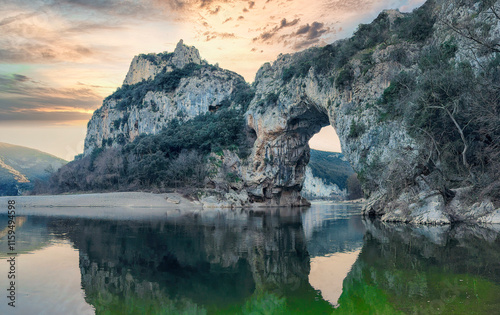 vallon pont d'arc