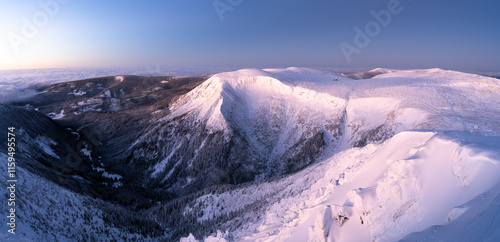 Obraz na płótnie view on valley Obri Dul at dawn in Giant mountains during winter in Czech republic w salonie