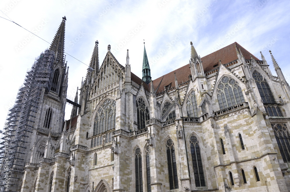 Fototapeta premium Saint Peter cathedral of Regensburg in Germany