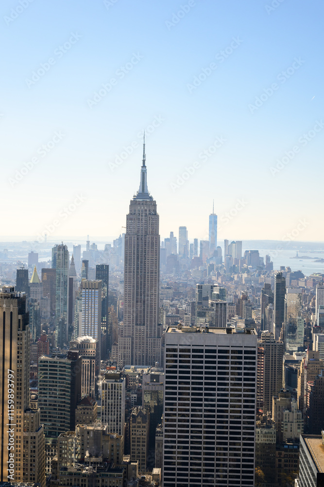 Fototapeta premium New York City Lower Manhattan Skyline with Empire State and World Trade