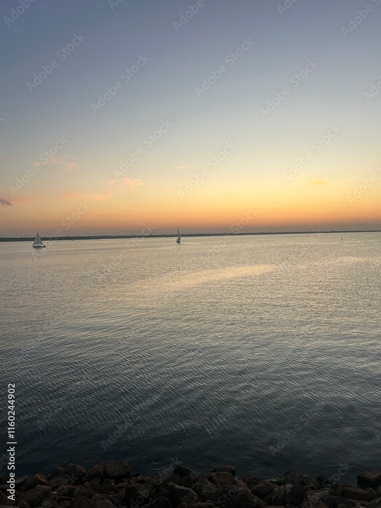 Obraz premium sunset over the sea