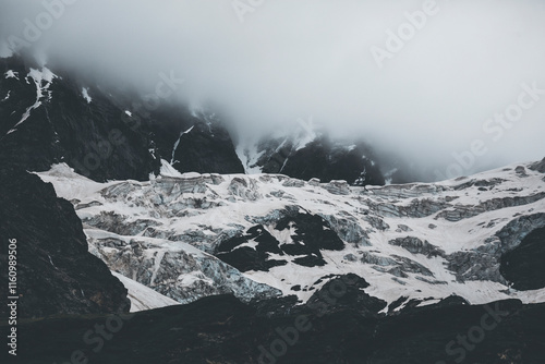 Canvas Print snow covered mountains in winter