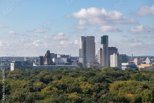 Obraz na płótnie Kurfurstendamm Buildings and Kaiser Wilhelm Memorial Church w salonie