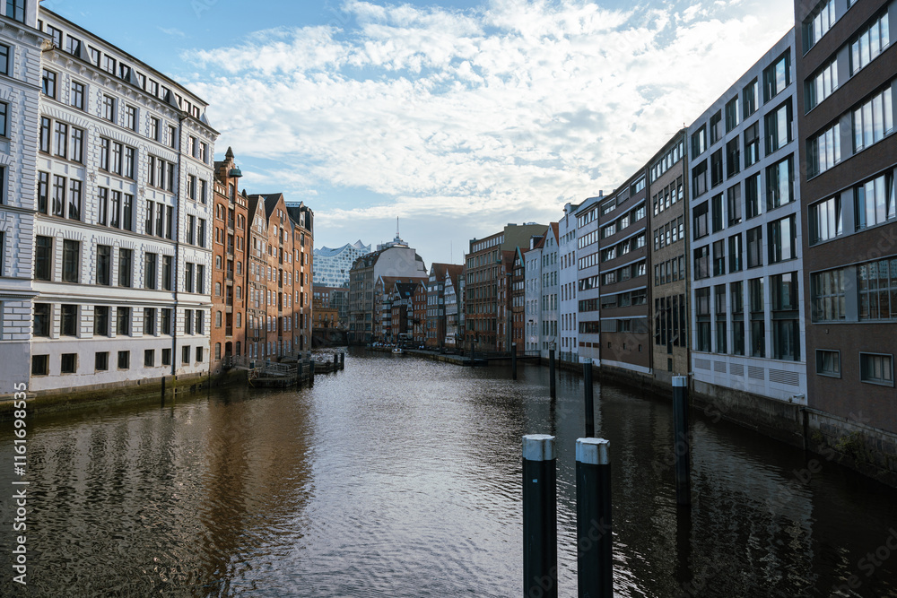 Fototapeta premium canal and houses