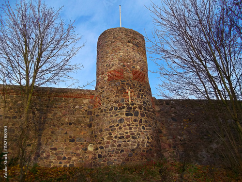 Historische Stadtmauer mit Eulenturm aus dem 13.Jahrhunder photo