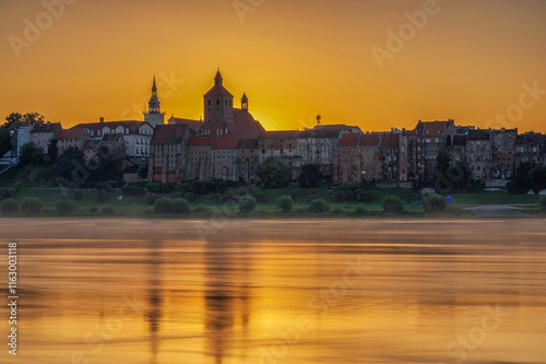 Wschód słońca nad Grudziądzem