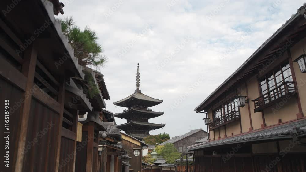 Five-story Yasaka wooden pagoda, Kyoto, Japan Five-story Yasaka wooden pagoda, Kyoto, Japan