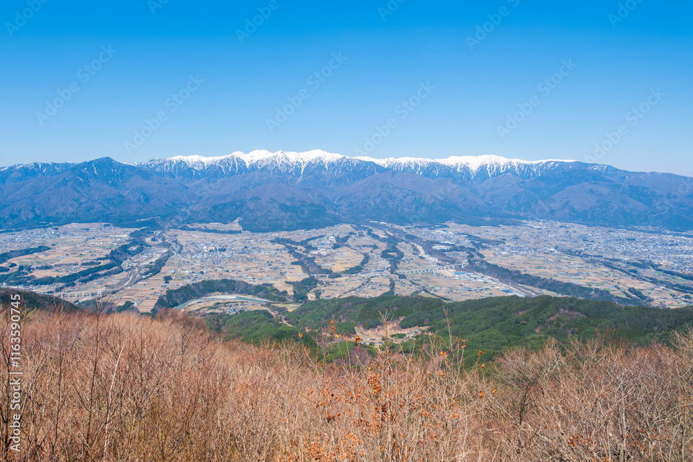 陣馬形山から中央アルプスの眺め 陣馬形山から中央アルプスの眺め