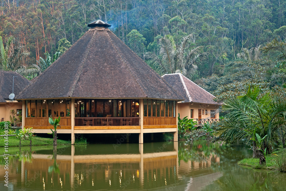 Vakona forest lodge, forêt primaire tropicale, Parc National Andasibé Mantadia, Madagascar
