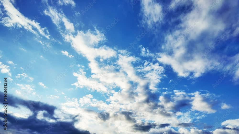 逆方向に流れる-カッコイイ雲(タイムラプス撮影) 逆方向に流れる-カッコイイ雲(タイムラプス撮影)