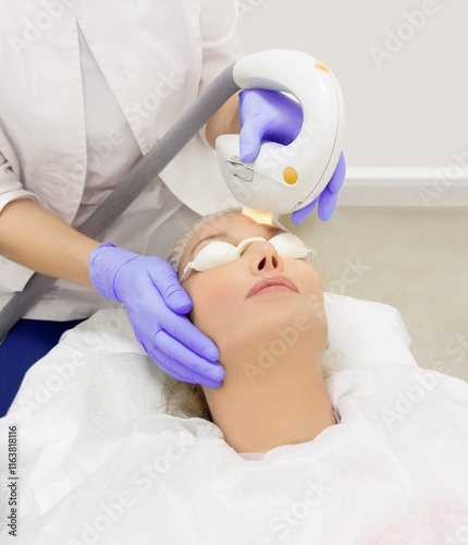 Photorejuvenation,Cosmetic Laser Dermatology ,dermatologist offices,laser technology photo