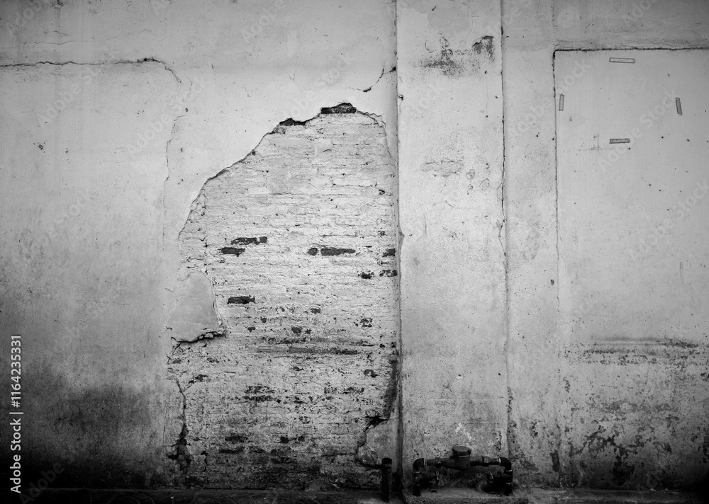 Old and cracked brick wall