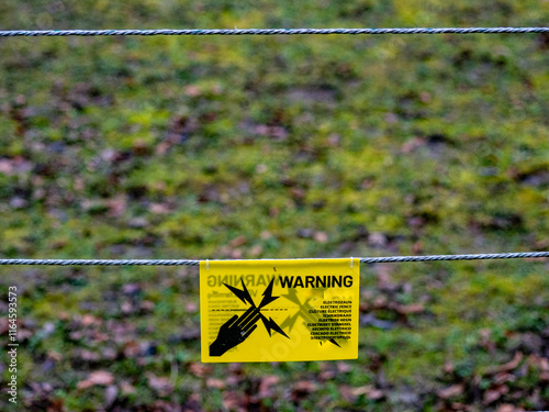 Warnung Elektrozaun photo