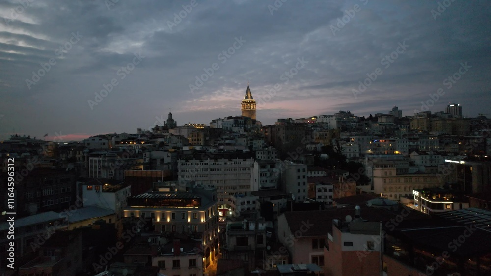 Obraz premium Galata Tower Evening
