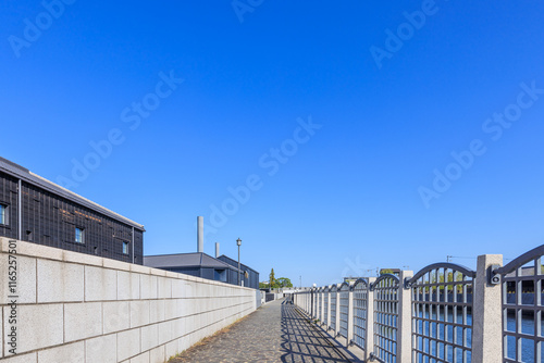 Wallpaper Mural 秋の半田運河　蔵のまち　愛知県半田市 Torontodigital.ca
