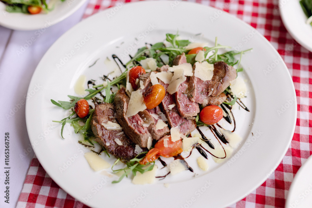 Grilled Steak Salad with Arugula and Parmesan Grilled Steak Salad with Arugula and Parmesan
