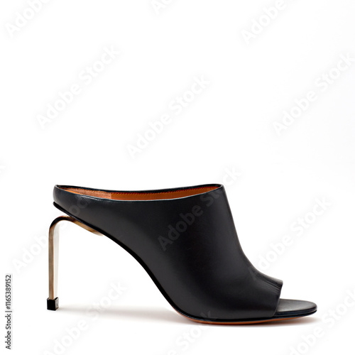 Mules sandale en cuir noire photo