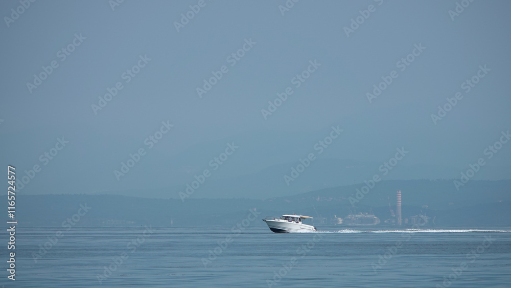 Naklejka premium Bateau de plaisance et de pêche pour particuliers