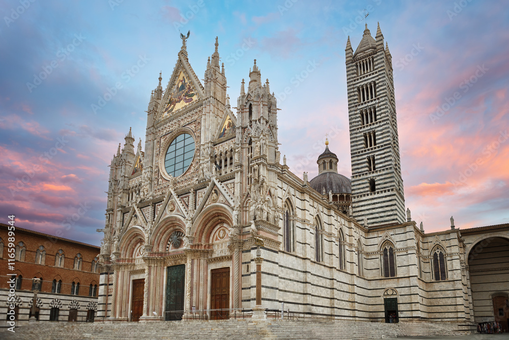 Fototapeta premium Siena Cathedral (Duomo di Siena), with the bell tower, Italy