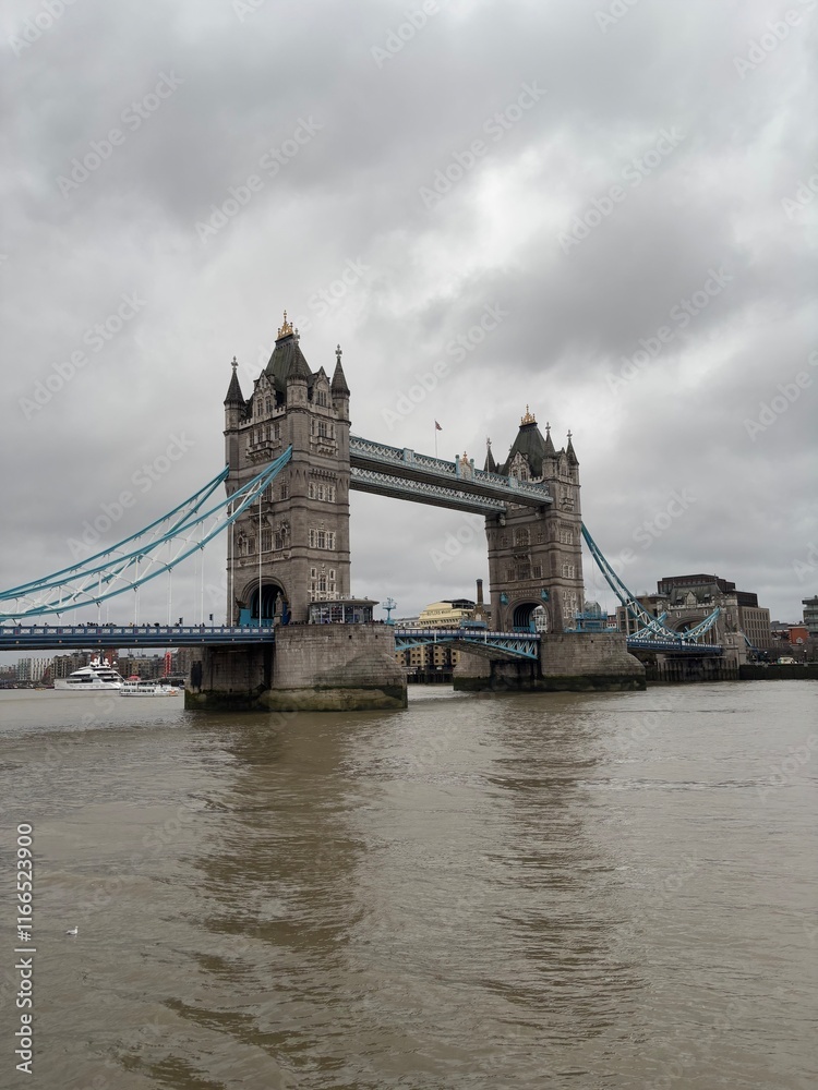 Obraz premium tower bridge city