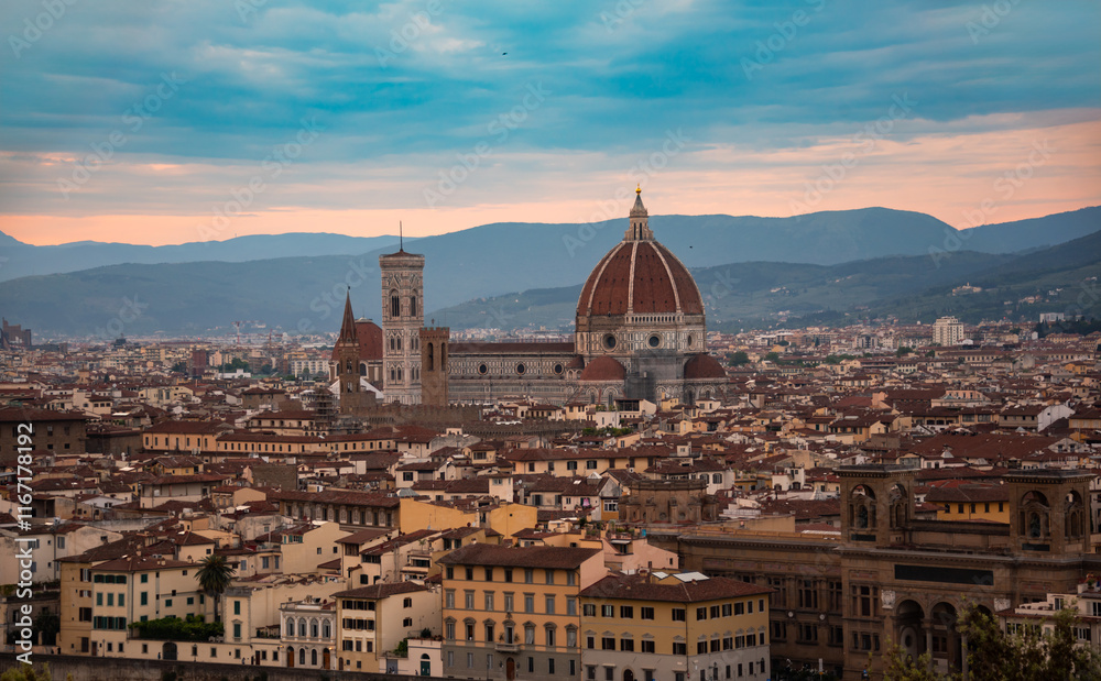 Obraz premium Panoramic view of Florence city, Italy on sunset