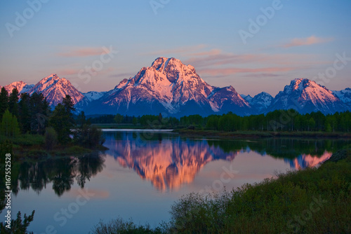 Alpenglow on Mount Moran, Oxbow Bend, Grand Teton National Park, Wyoming.