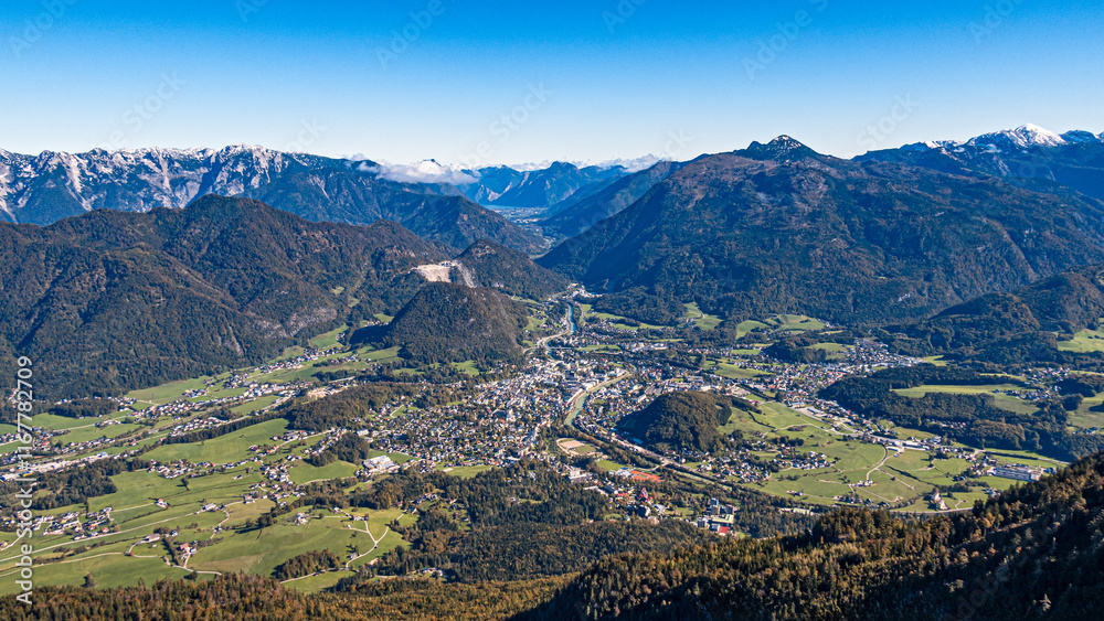 Fototapeta premium Blick von der Katrin auf Bad Ischl