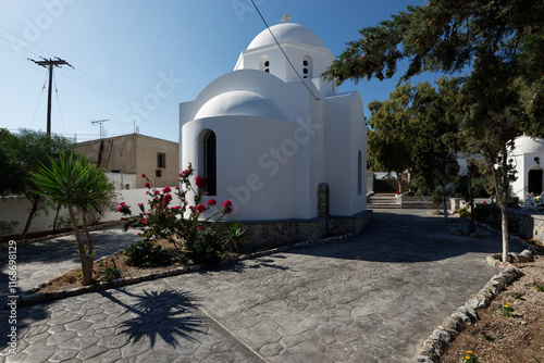 Griechenland - Santorini - Emporio - Kirche des hl. Agios Athanasiou photo