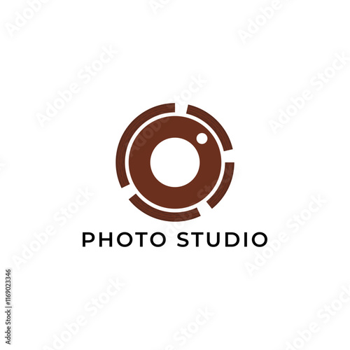 ILLUSTRATION PHOTOGRAPHY ABSTRACT CAMERA LENS SIMPLE LOGO ICON BROWN COLOR TEMPLATE DESIGN ELEMENT VECTOR. GOOD FOR PHOTO STUDIO, APPS