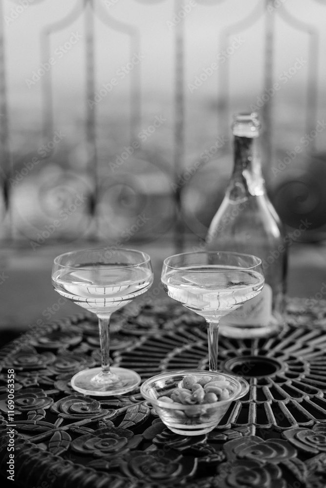 Obraz premium bottle and glasses