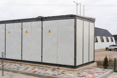 Power conditioning. Optimizing the cost and efficiency of energy storage systems.