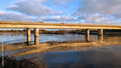 Obraz na płótnie Beautiful scenery of Quincentennial Bridge over Corrib river at Galway city, Ireland, nature background w salonie